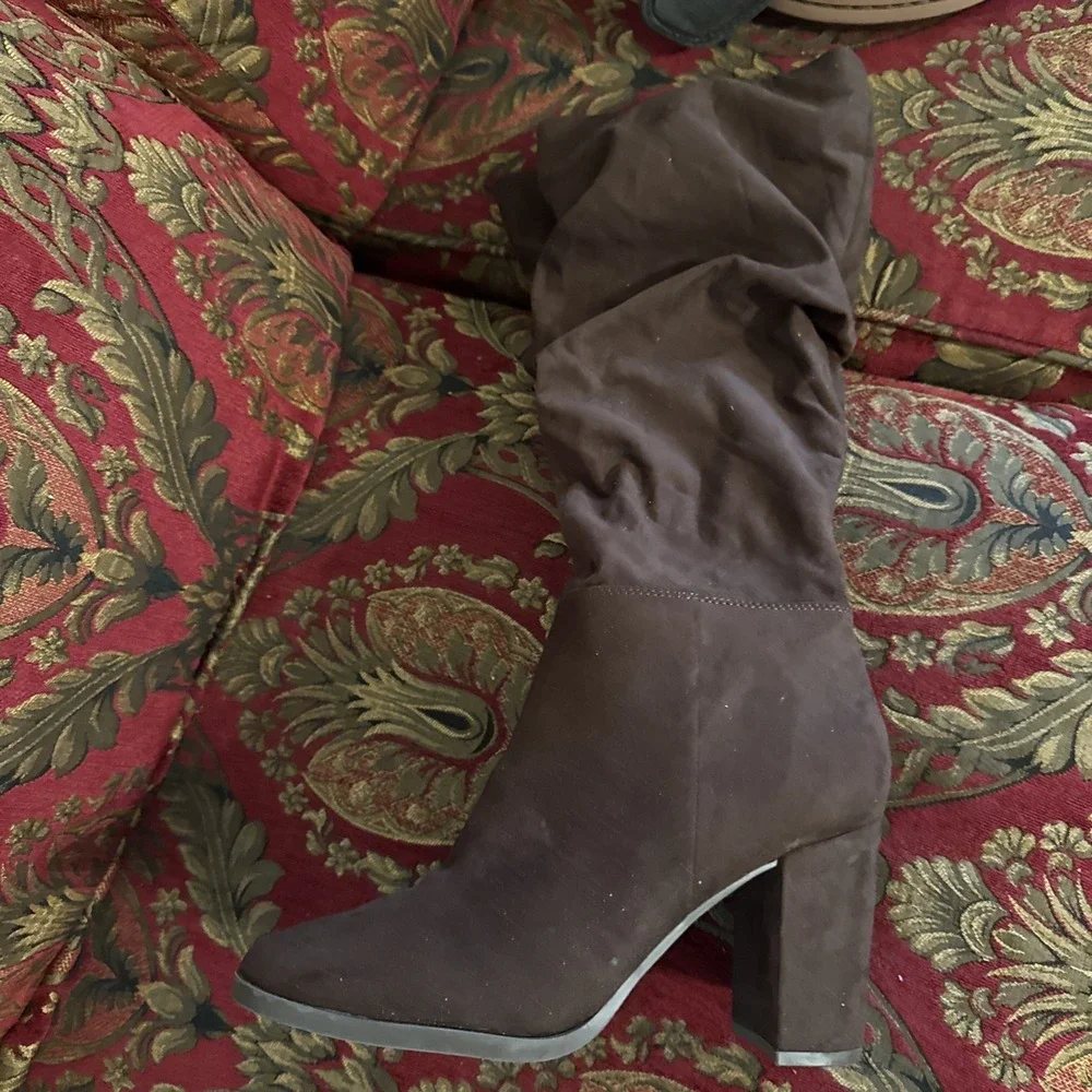 Wonderly Women's Knee High Brown Boots Size 9